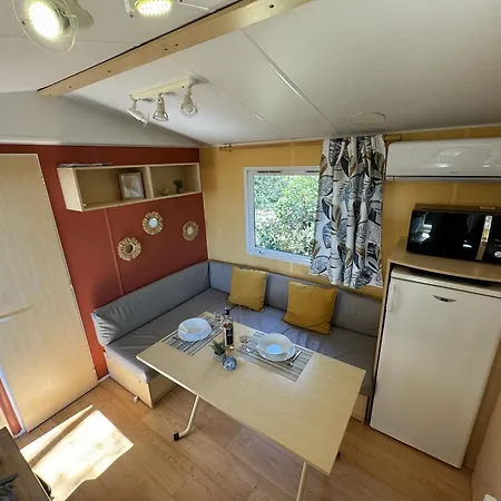 Le Romarin, Mobil-home Climatise Avec Vue Sur La Holiday home Hyeres